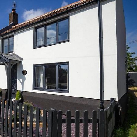 Stunning Cottage With A Private Hot Tub And Sauna In Norfolk Ref 99003Ac Lessingham Luaran gambar
